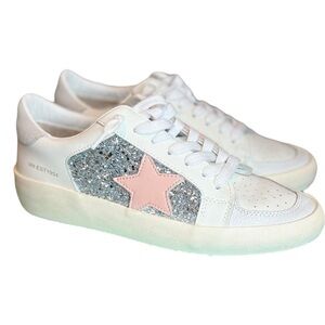 Vintage Havana Mismatched 2 blush multi size 9 shoes excellent condition!